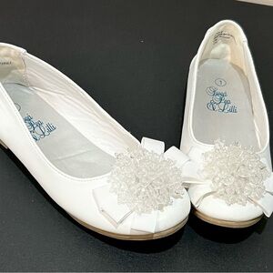 Girl’s Sweet Pea & Lilli-White Dress Shoe Size 2